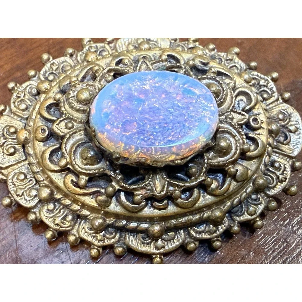 Vintage Victorian Style Ornate Gold Tone Harlequin Glass Fire Opal Brooch Pin
